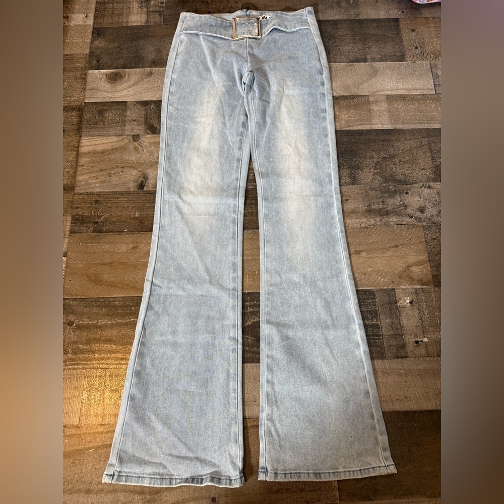 I.AM.GIA Sharah Light Wash Flare‎ Jeans Buckle Waist Y2K Wide Leg Denim XS NWOT